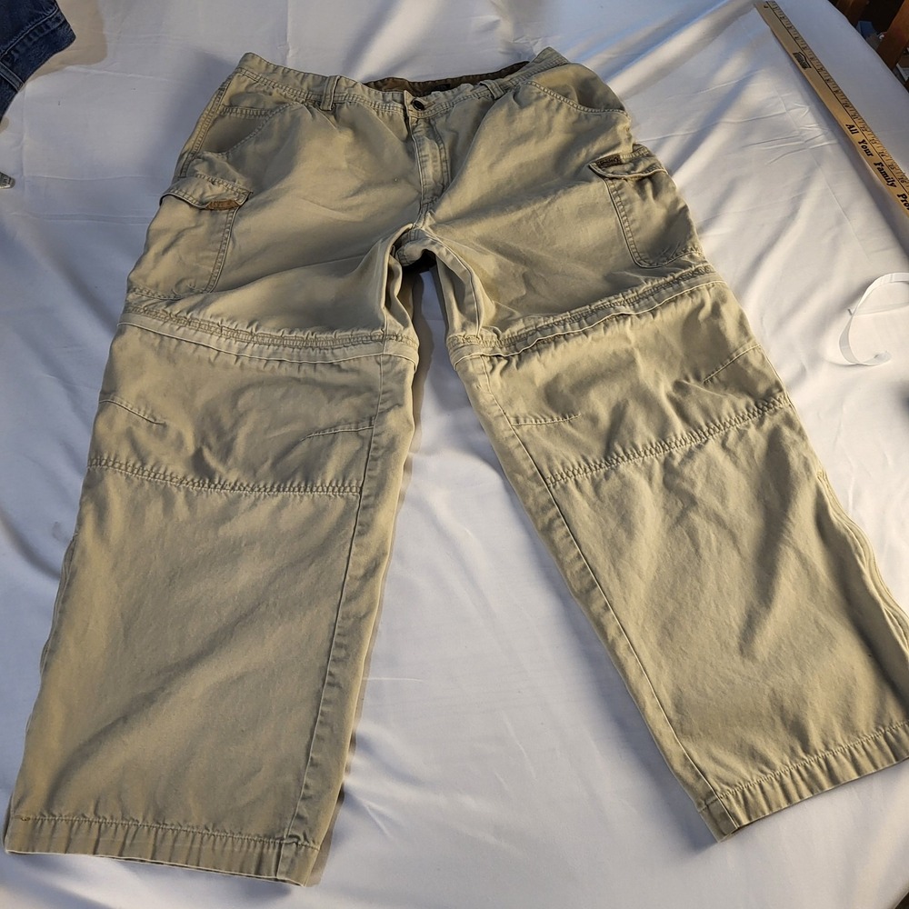 Gander Mountain Guide Series Men's 35"×27" Khaki Cargo Pants w/detach Pant Leg